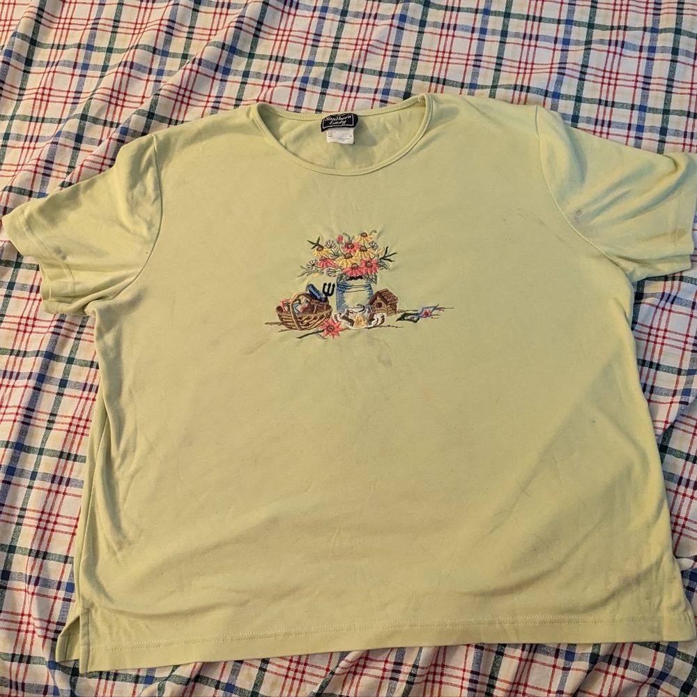 Grandma/cottage core sweet shirt!